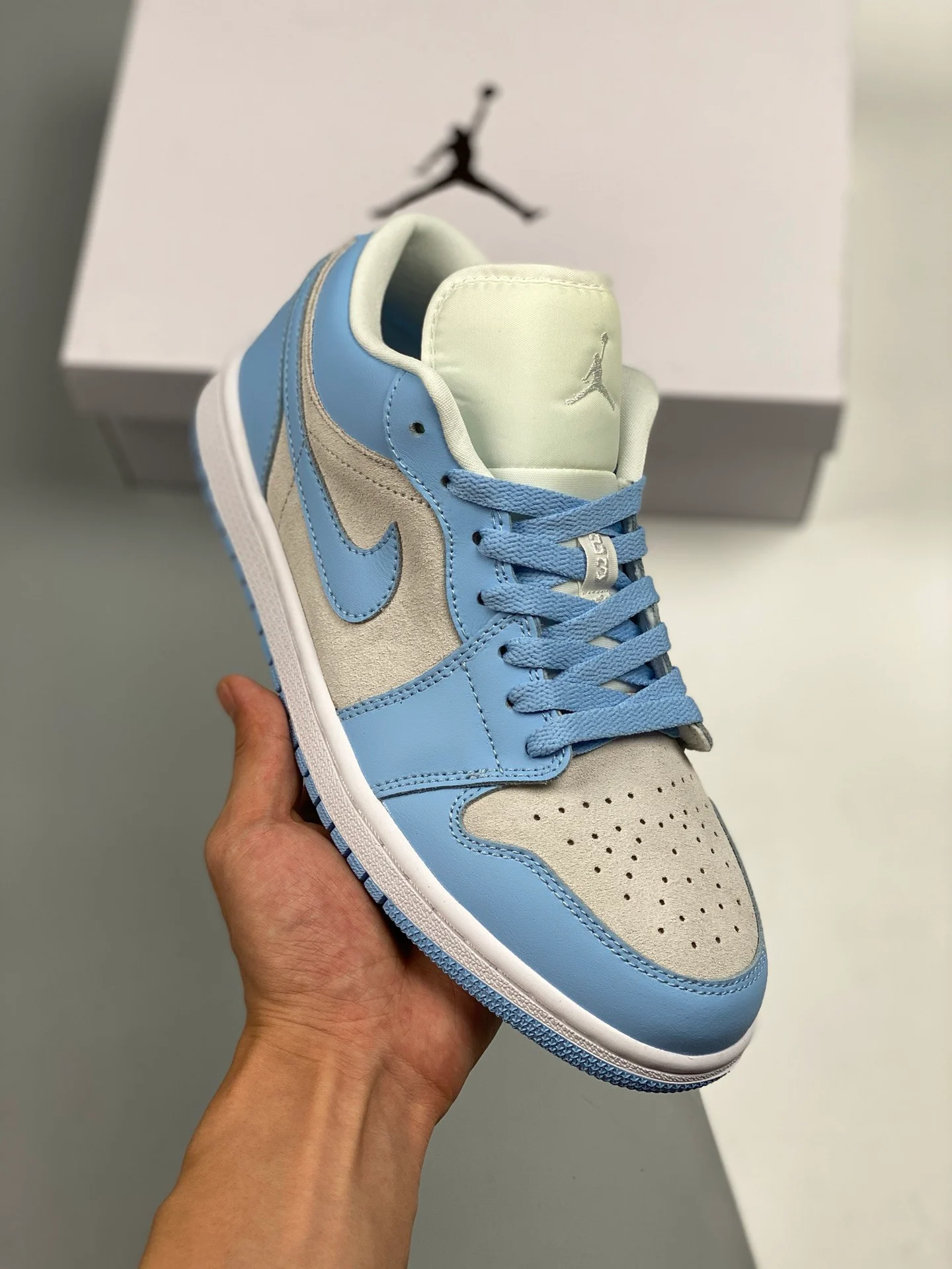 Air Jordan 1 Low University Blue DC0774-050 For Sale