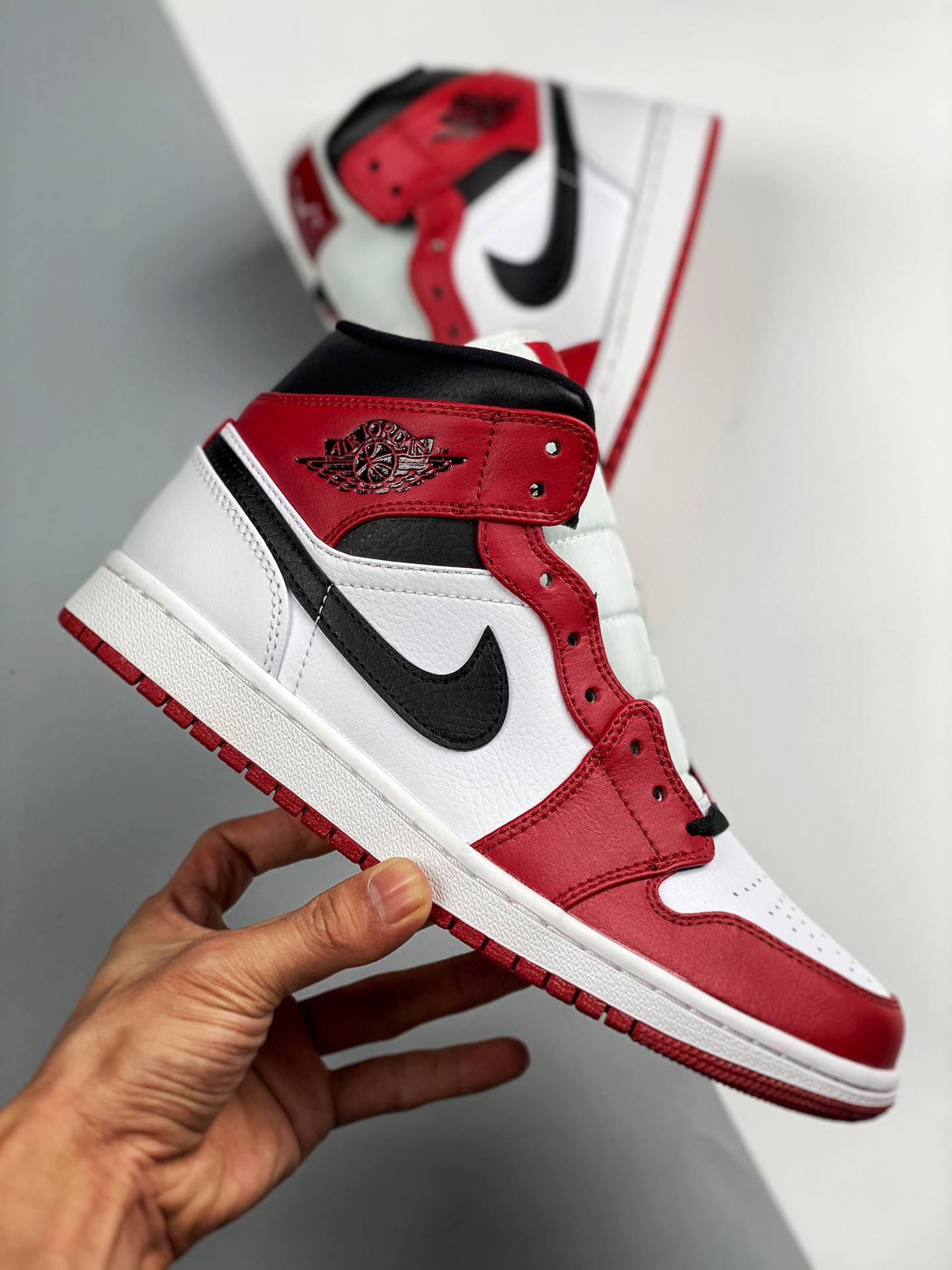 Air Jordan 1 Mid Chicago White Gym Red-Black For Sale