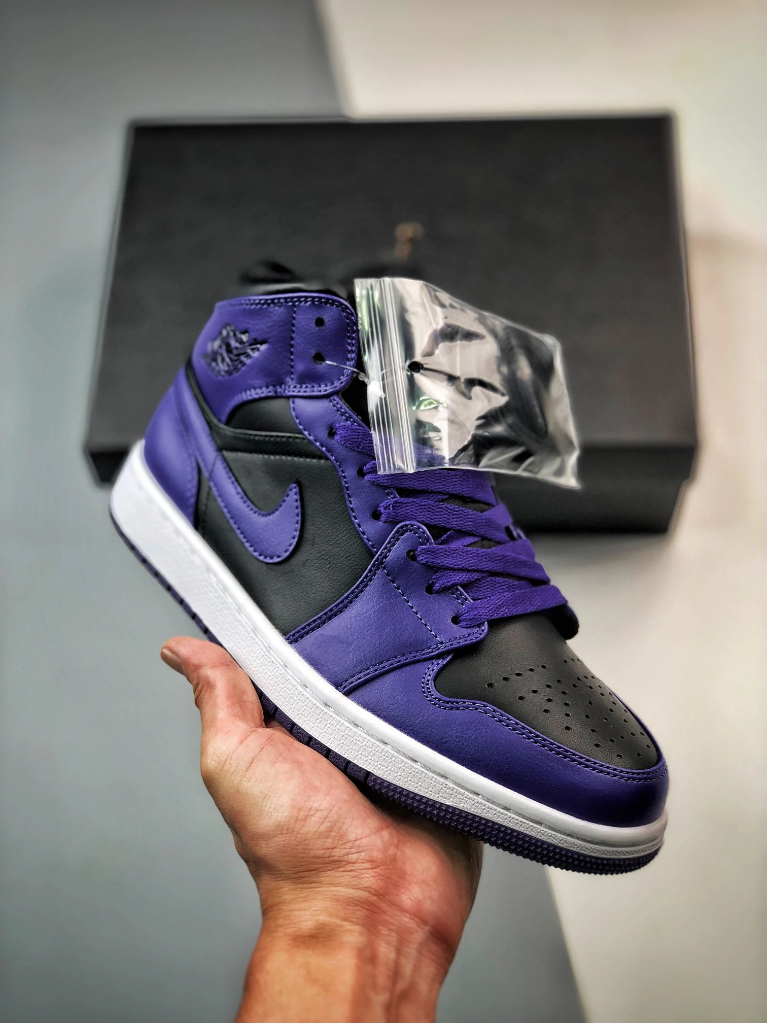 Air Jordan 1 Mid Black Purple BQ6472-051 For Sale