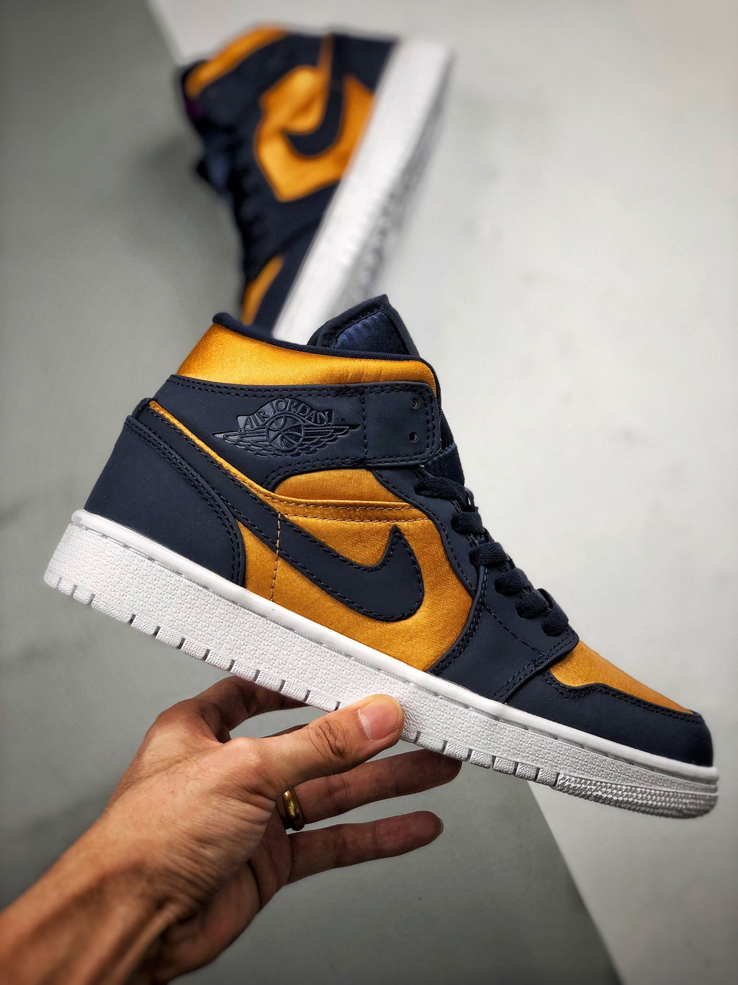 Air Jordan 1 Mid Obsidian Desert Ochre For Sale