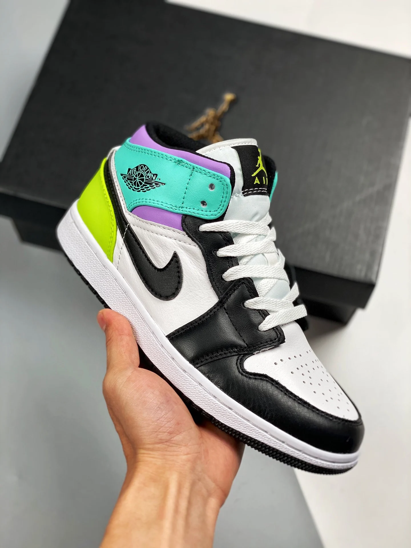 Air Jordan 1 Mid Purple Teal Green 554725-175 For Sale