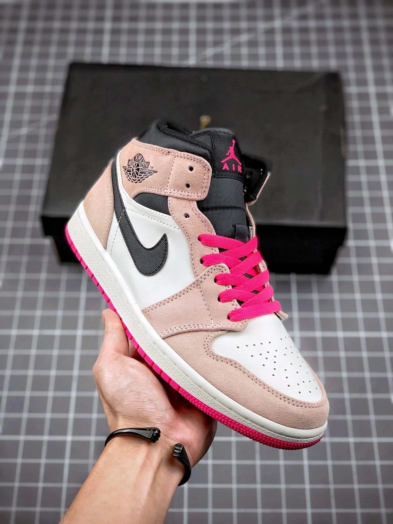 Air Jordan 1 Mid SE Crimson Tint Hyper Pink For Sale