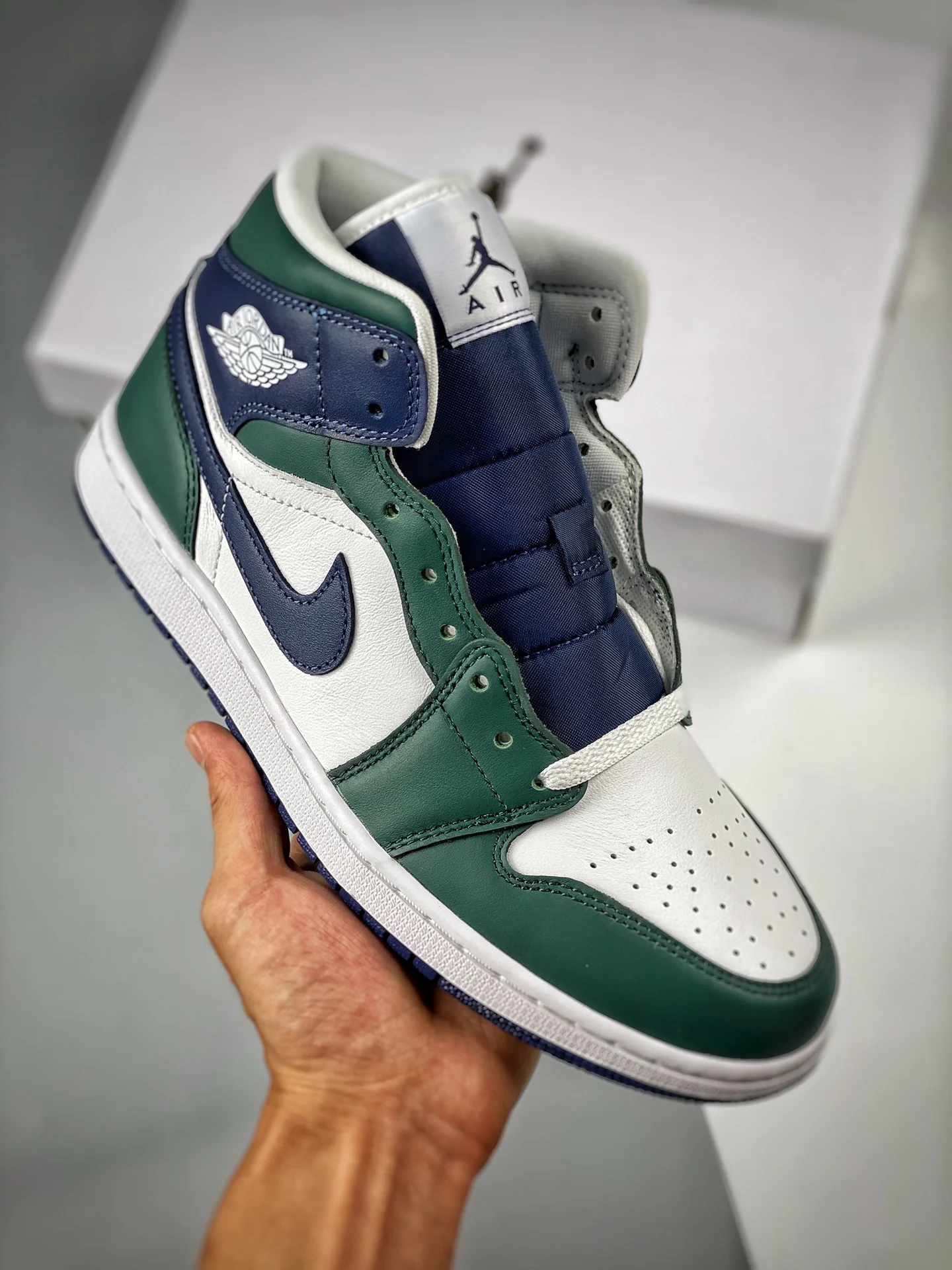 Air Jordan 1 Mid Seattle Seahawks Green Midnight Navy-White DZ5326-300 For Sale