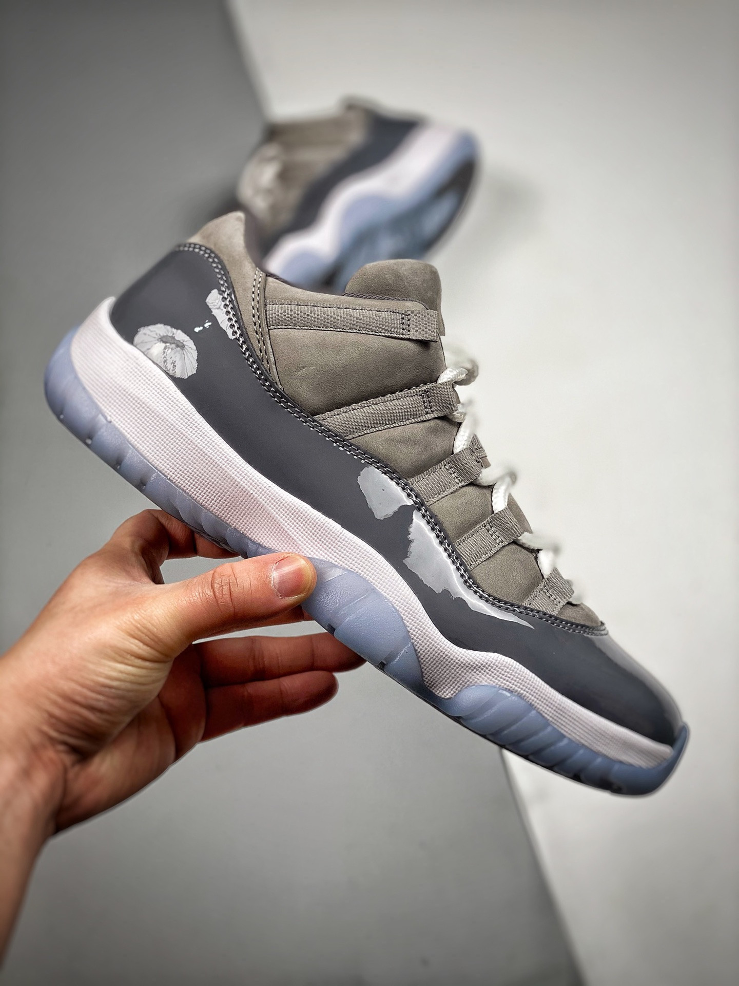 Air Jordan 11 Retro Low Cool Grey 528895-003 For Sale