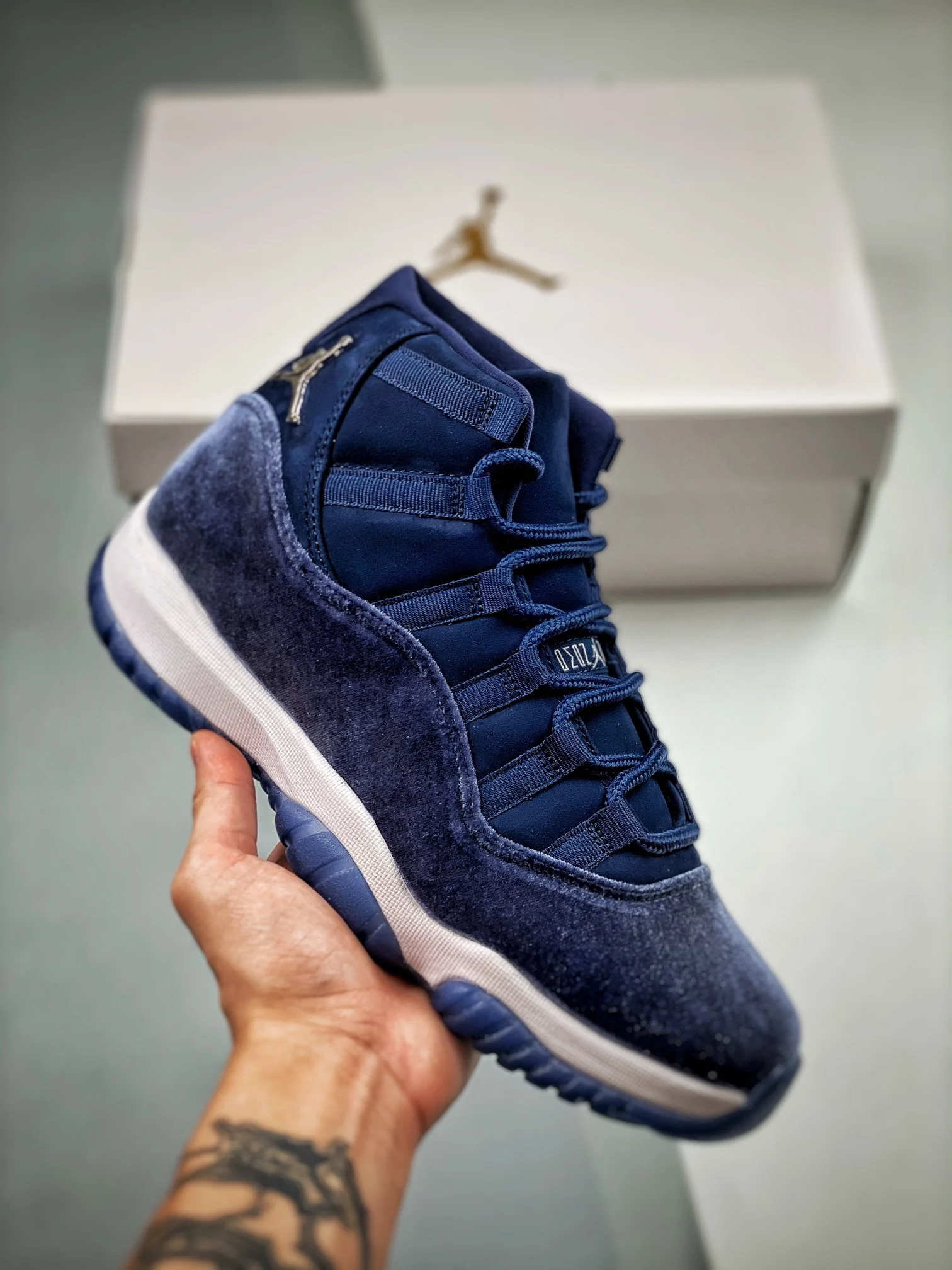 Air Jordan 11 Velvet Midnight Navy Metallic Silver-White AR0715-441 For Sale