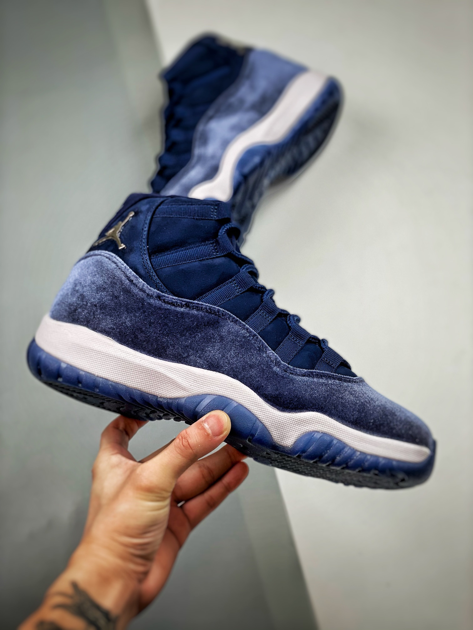 Air Jordan 11 Velvet Midnight Navy Metallic Silver-White AR0715-441 For Sale