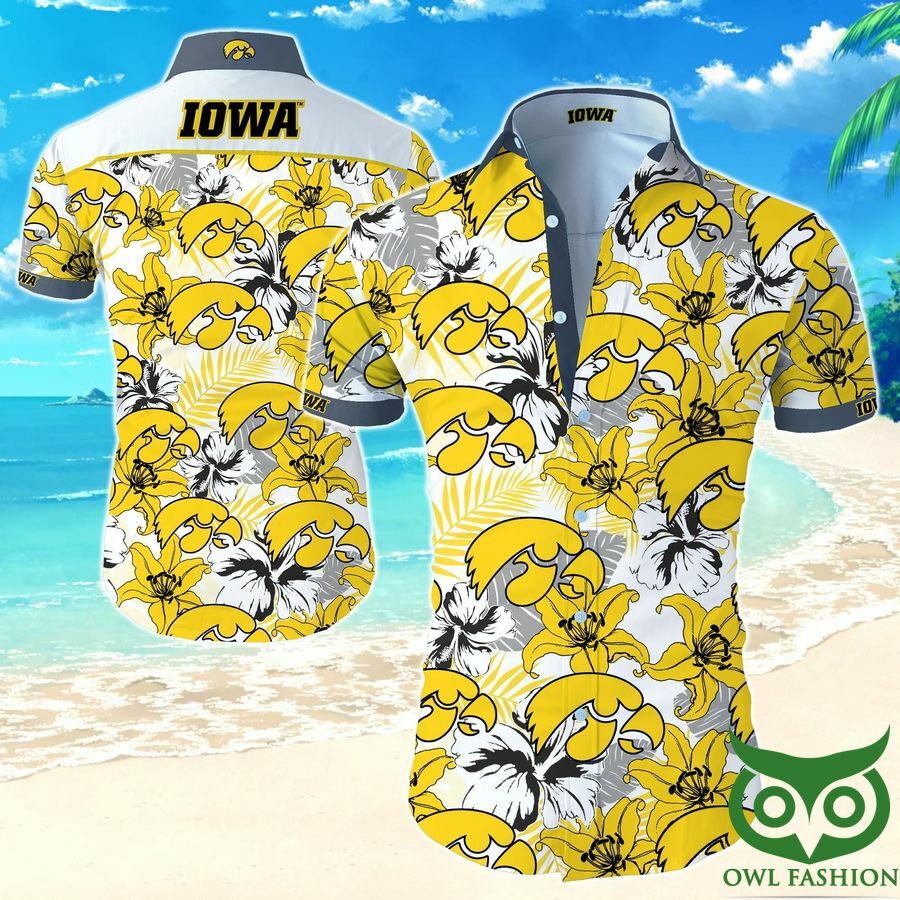 Iowa Hawkeyes Yellow And White Floral Hawaiian Shirt