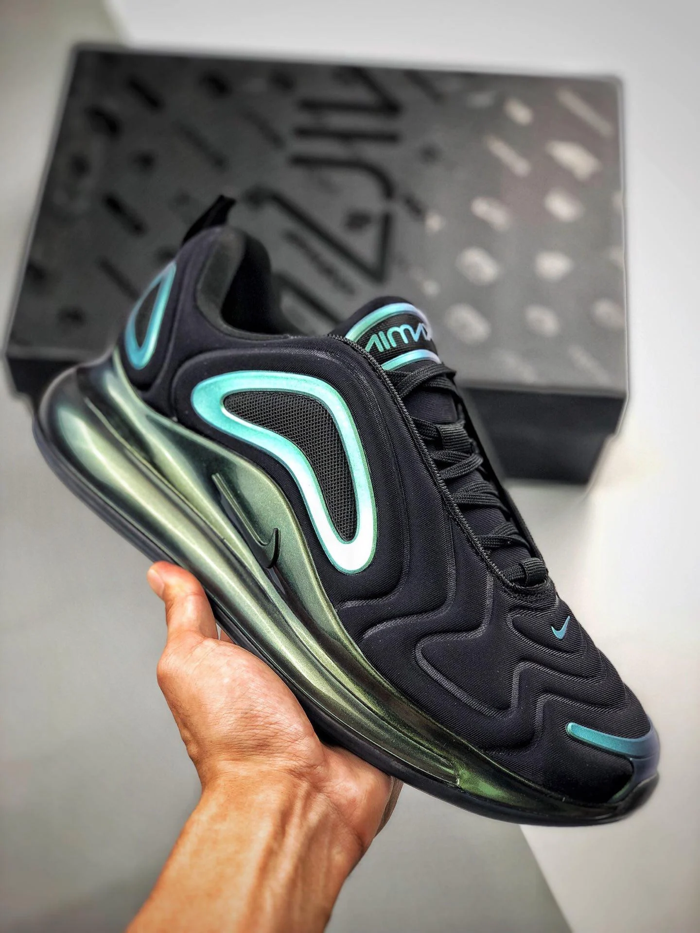 Nike Air Max 720 Throwback Future Black Metallic Silver For Sale