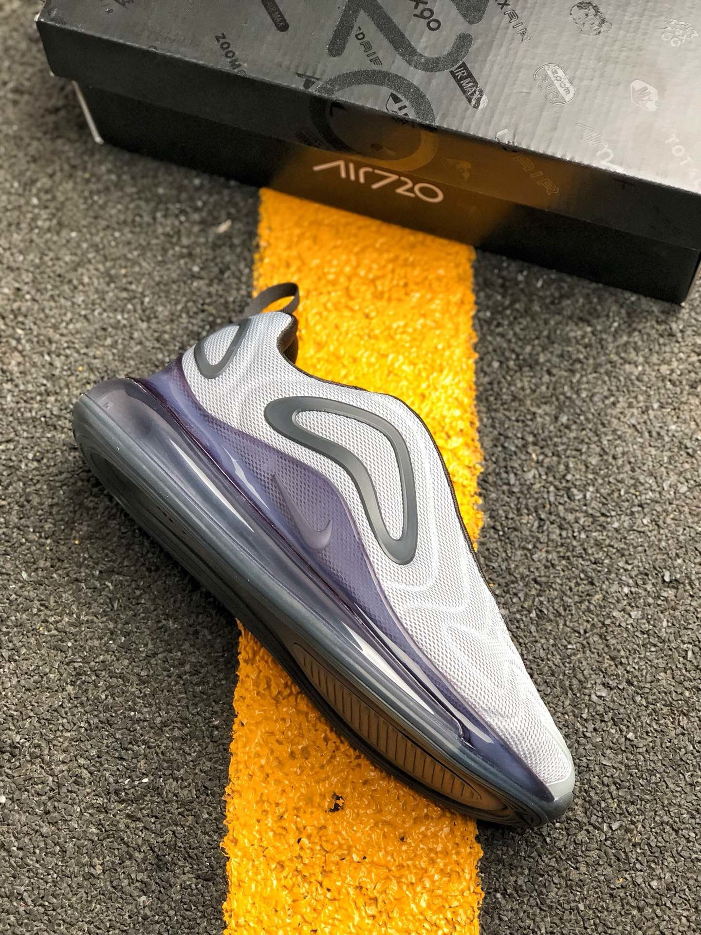 Nike Air Max 720 Wolf Grey Anthracite For Sale