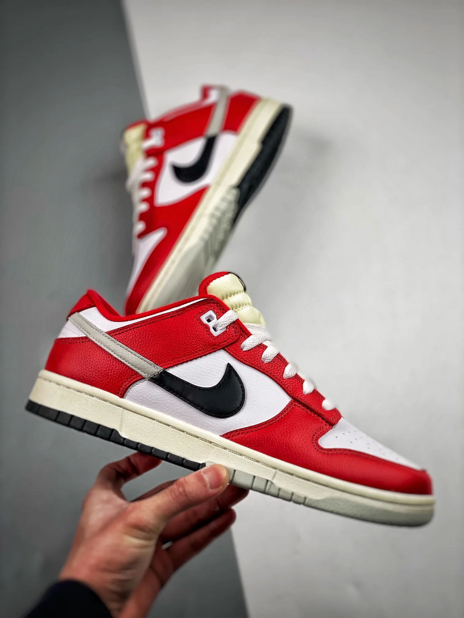 Nike Dunk Low Chicago Split University Red Black-Light Silver-White For Sale