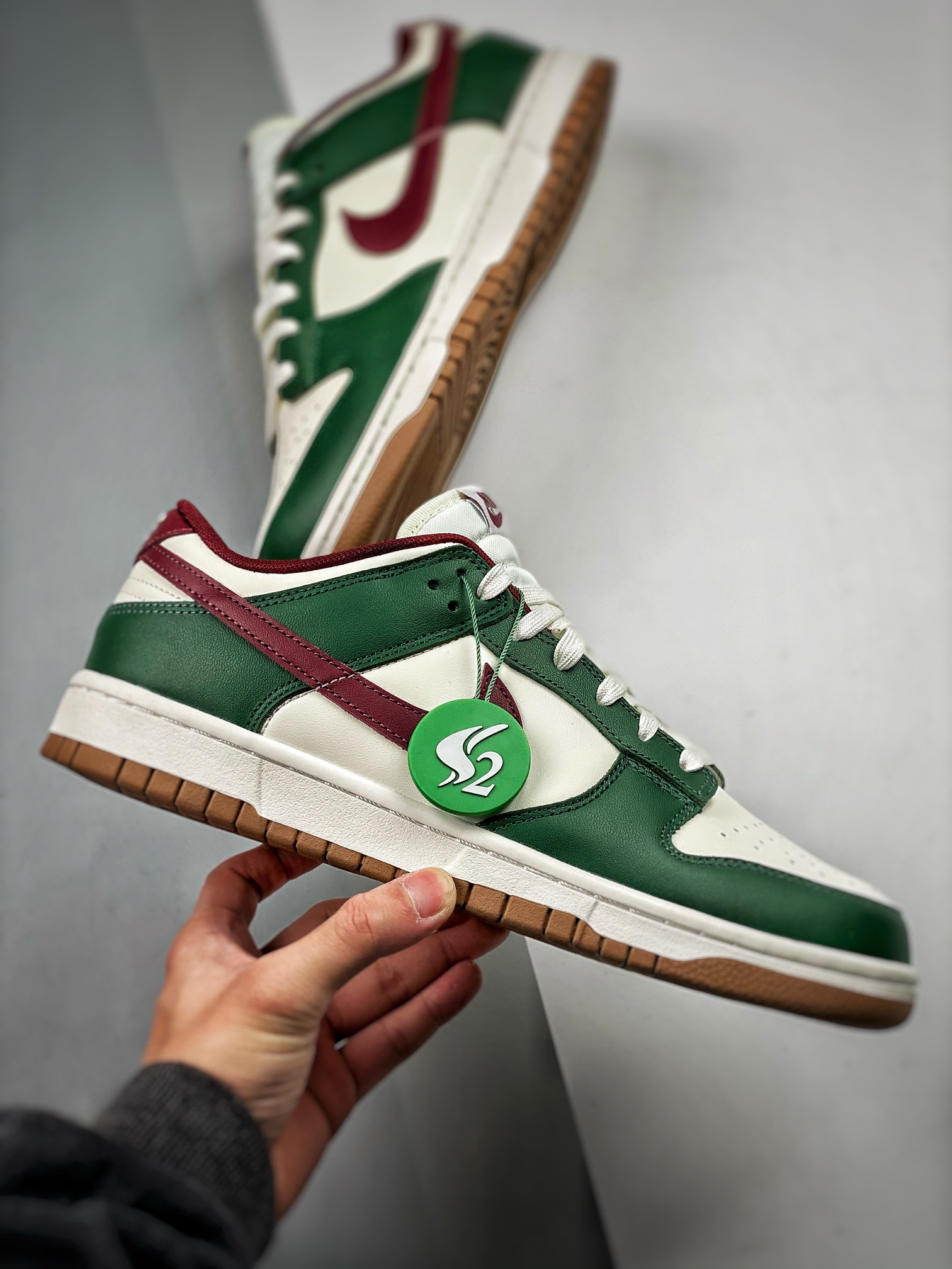 Nike Dunk Low Gorge Green White-Team Red-Gum Medium Brown For Sale