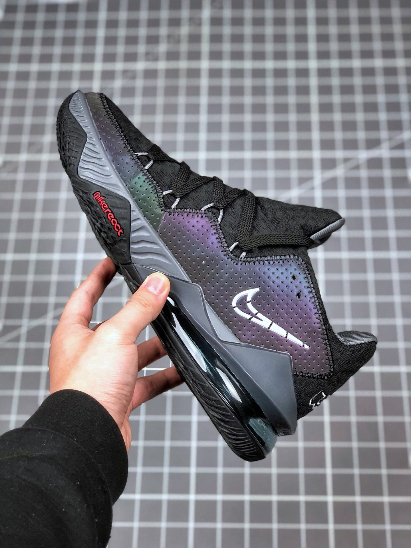 Nike LeBron 17 Low Black Glow in the Dark