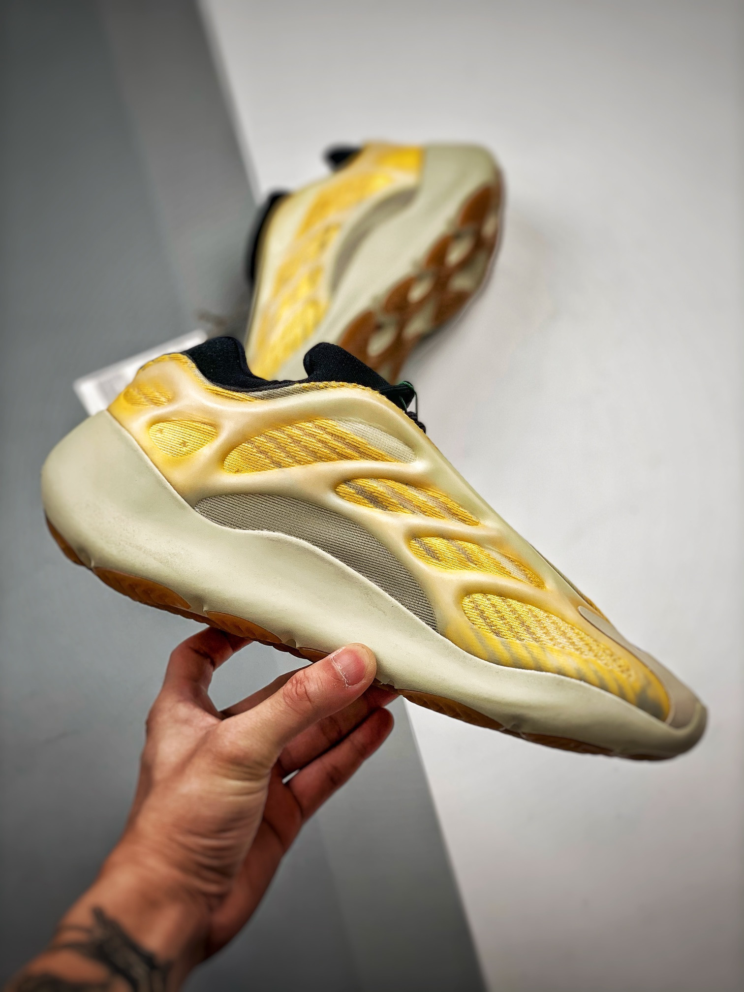 Adidas Yeezy 700 V3 Mono Safflower HP5425 For Sale