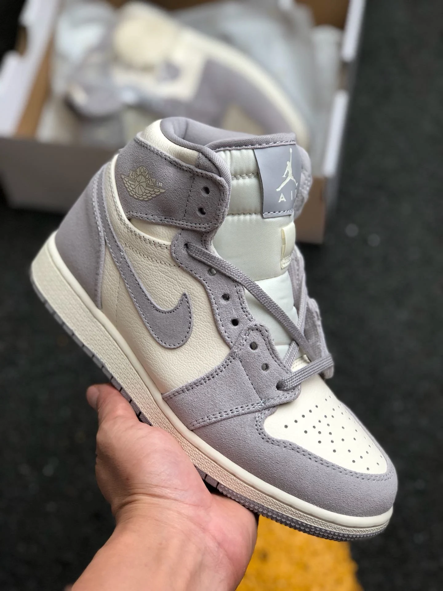 Air Jordan 1 High Premium WMNS Pale Ivory For Sale