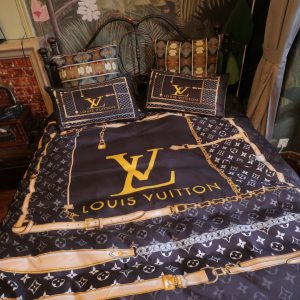 Louis Vuitton Logo Brand Bedding Set Home Decor Luxury Bedroom Bedspread