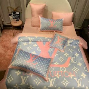 Louis Vuitton Logo Brand Bedding Set Home Decor Bedspread Luxury Bedroom