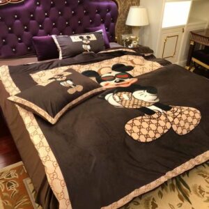 Guccigoldth.Com Logo Brand Bedding Set Bedspread Bedroom Luxury Home Decor