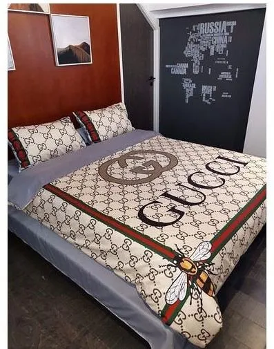 Gucci Logo Brand Bedding Set Luxury Bedroom Bedspread Home Decor