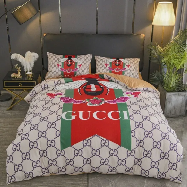 Gucci Bee Floral Logo Brand Bedding Set Bedroom Bedspread Luxury Home Decor