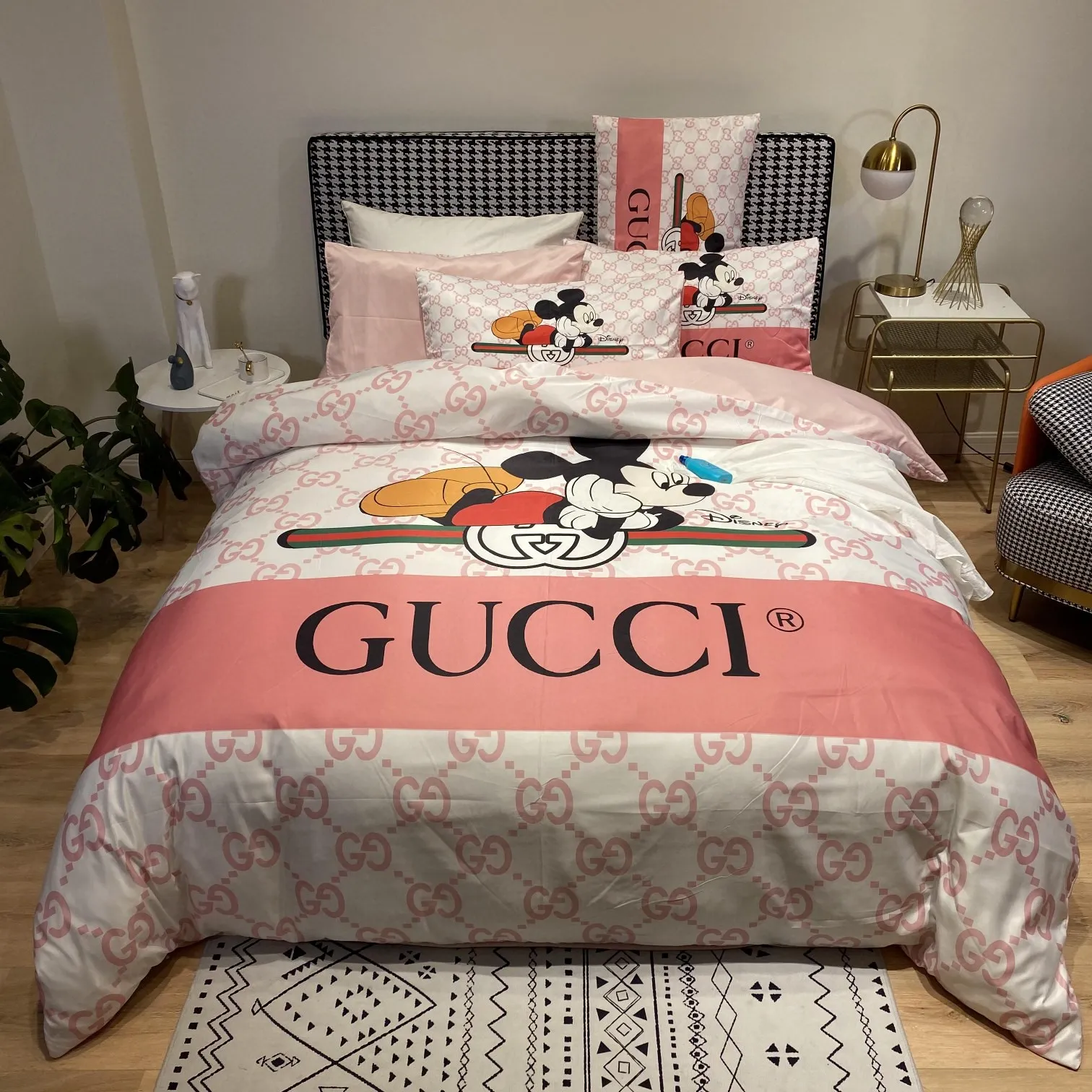 Gucci Mickey Logo Brand Bedding Set Bedroom Luxury Bedspread Home Decor