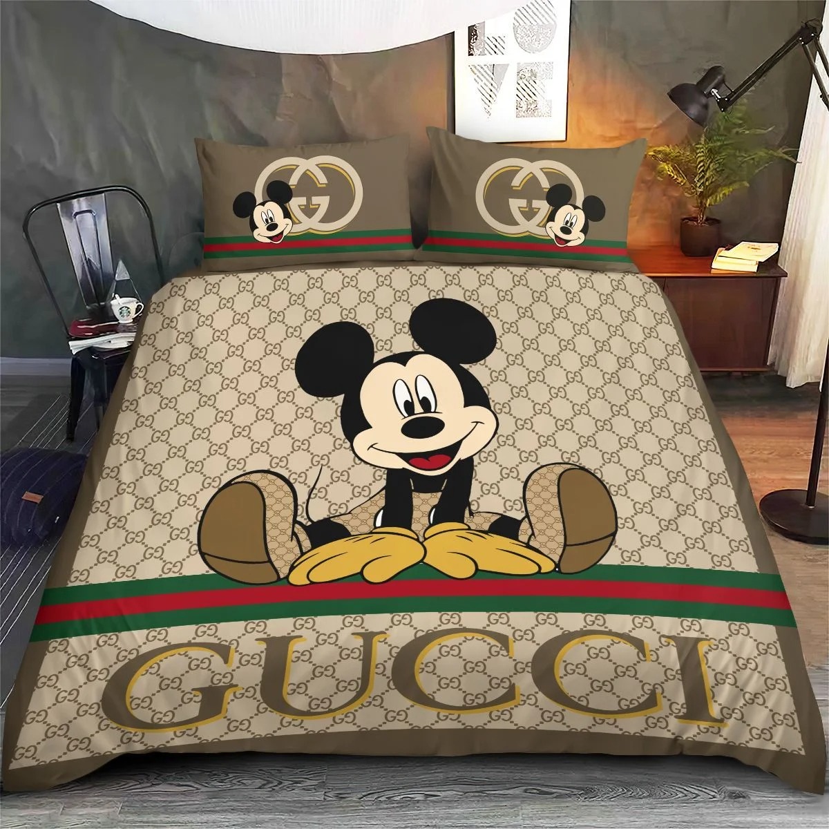 Gucci Disney Mickey Logo Brand Bedding Set Home Decor Bedspread Bedroom Luxury