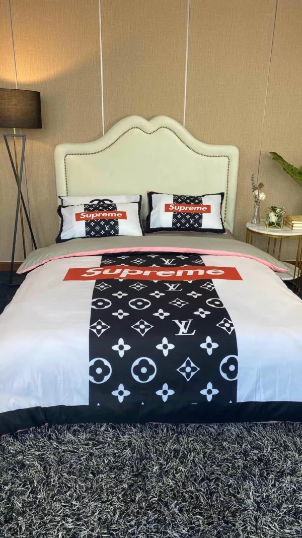 Louis Vuitton Supreme Black White Logo Brand Bedding Set Home Decor Bedroom Bedspread Luxury