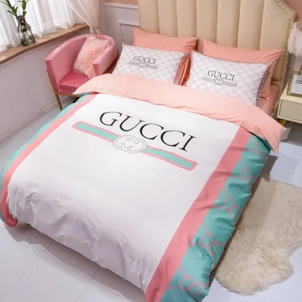 Gucci Logo Brand Bedding Set Luxury Home Decor Bedspread Bedroom