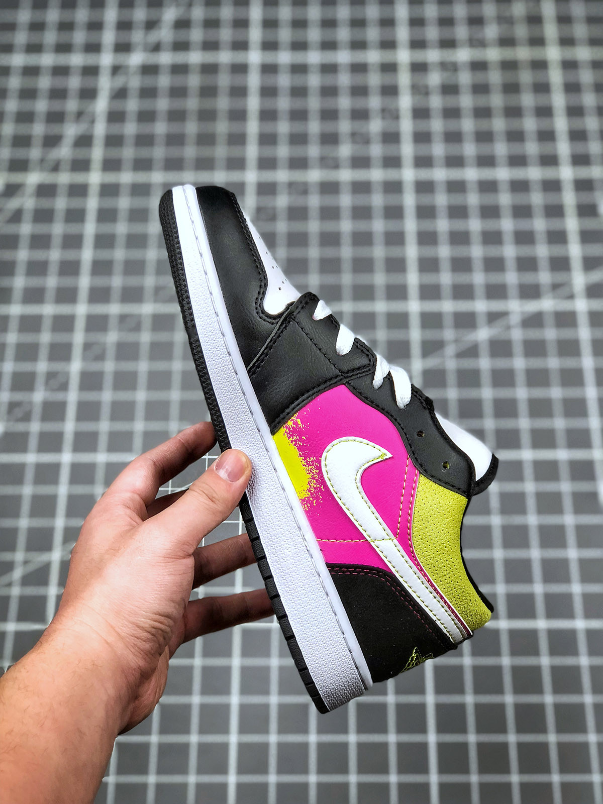 Air Jordan 1 Low Spray Paint Splatter CW5564-001 For Sale