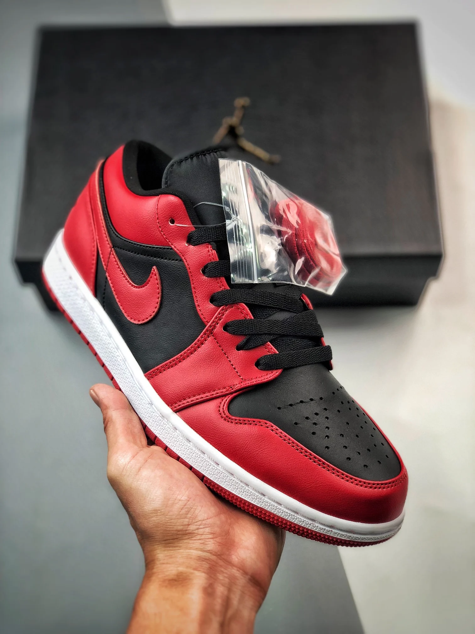 Air Jordan 1 Low Reverse Bred Varsity Red White-Black 553558-606 For Sale