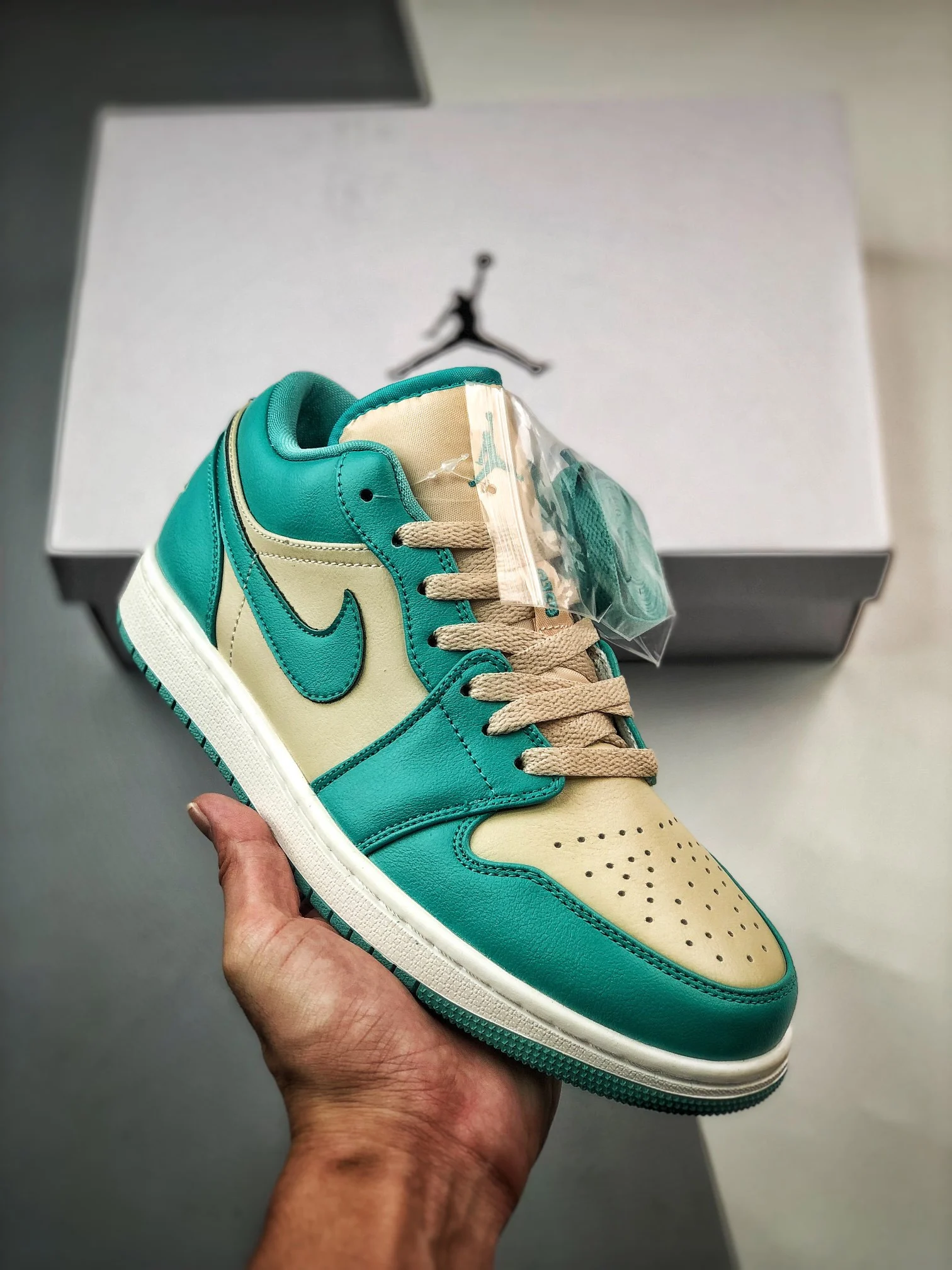 Air Jordan 1 Low Sanddrift Sail-Washed Teal DC0774-131 For Sale