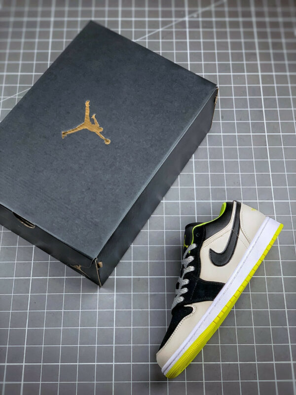 Air Jordan 1 Low Venom Green 553558-009 For Sale