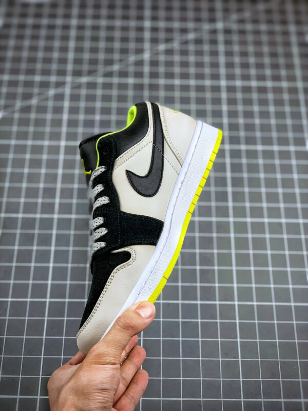 Air Jordan 1 Low Venom Green 553558-009 For Sale