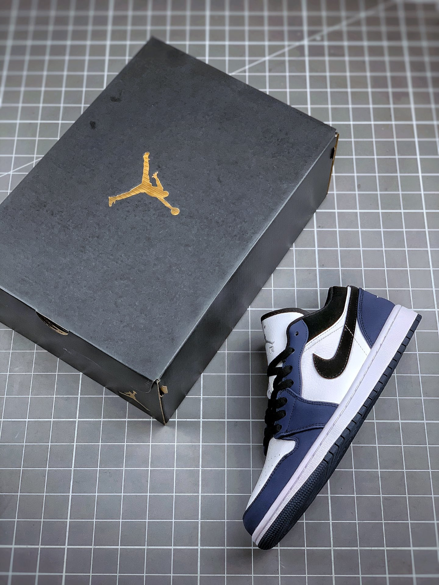 Air Jordan 1 Low White Black-Midnight Navy For Sale