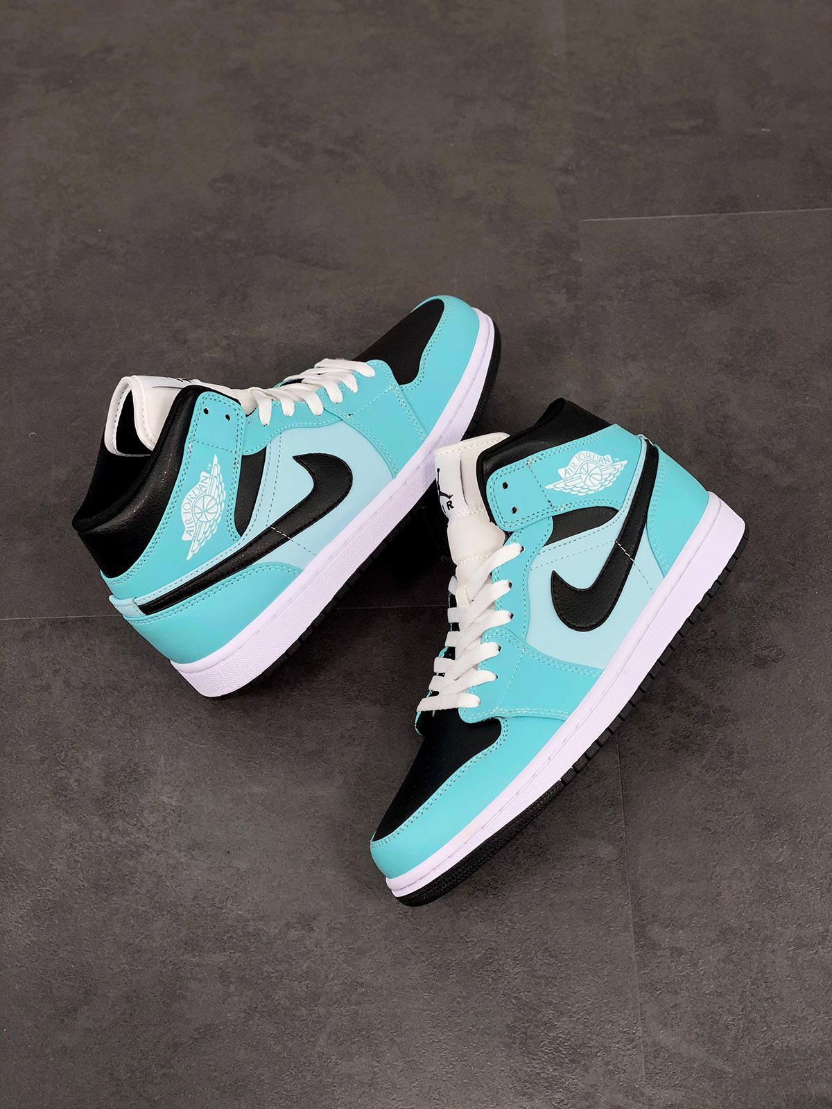 Air Jordan 1 Mid Light Dew Black-Teal Tint-White For Sale