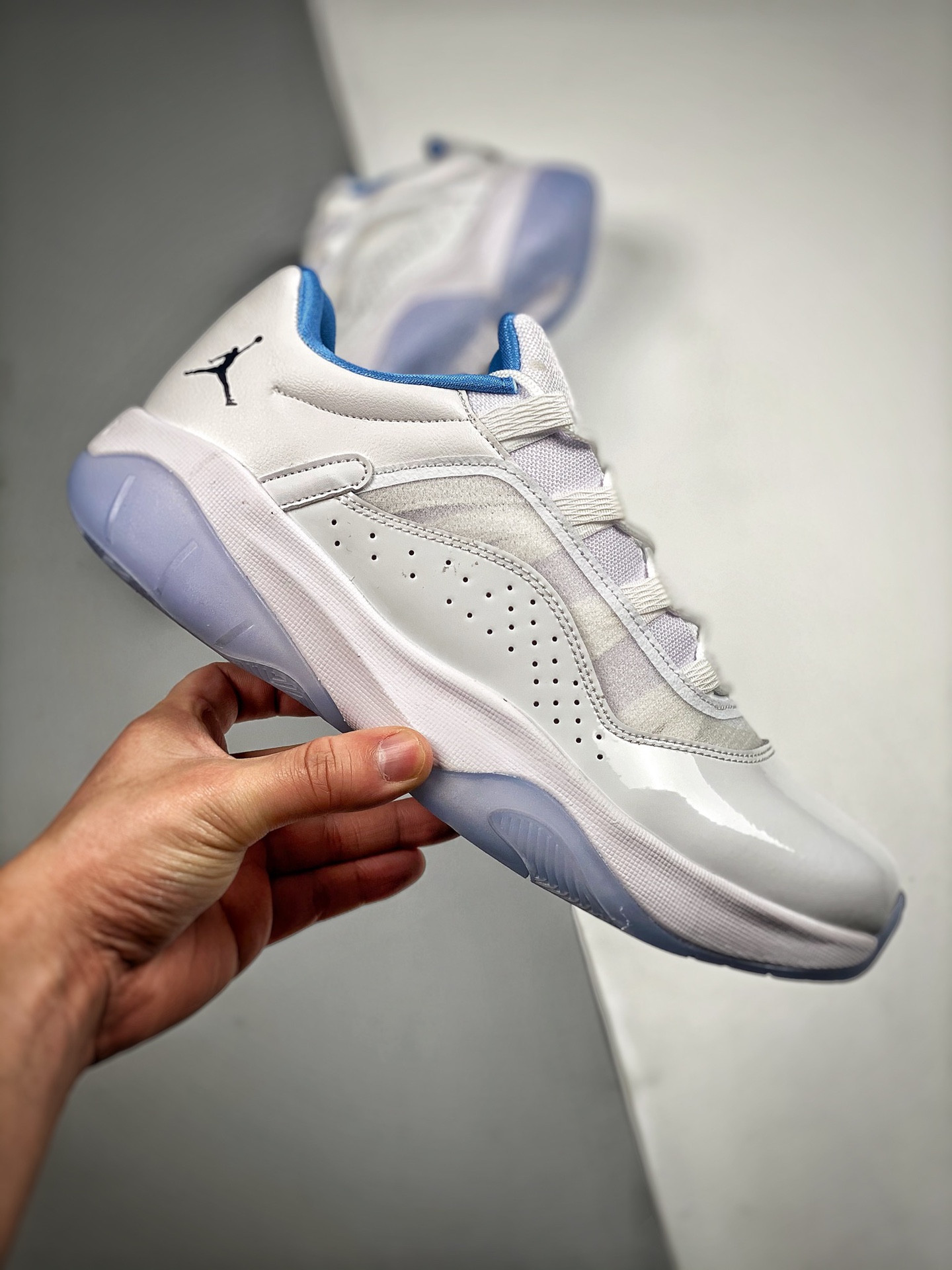 Air Jordan 11 CMFT Low Legend Blue For Sale