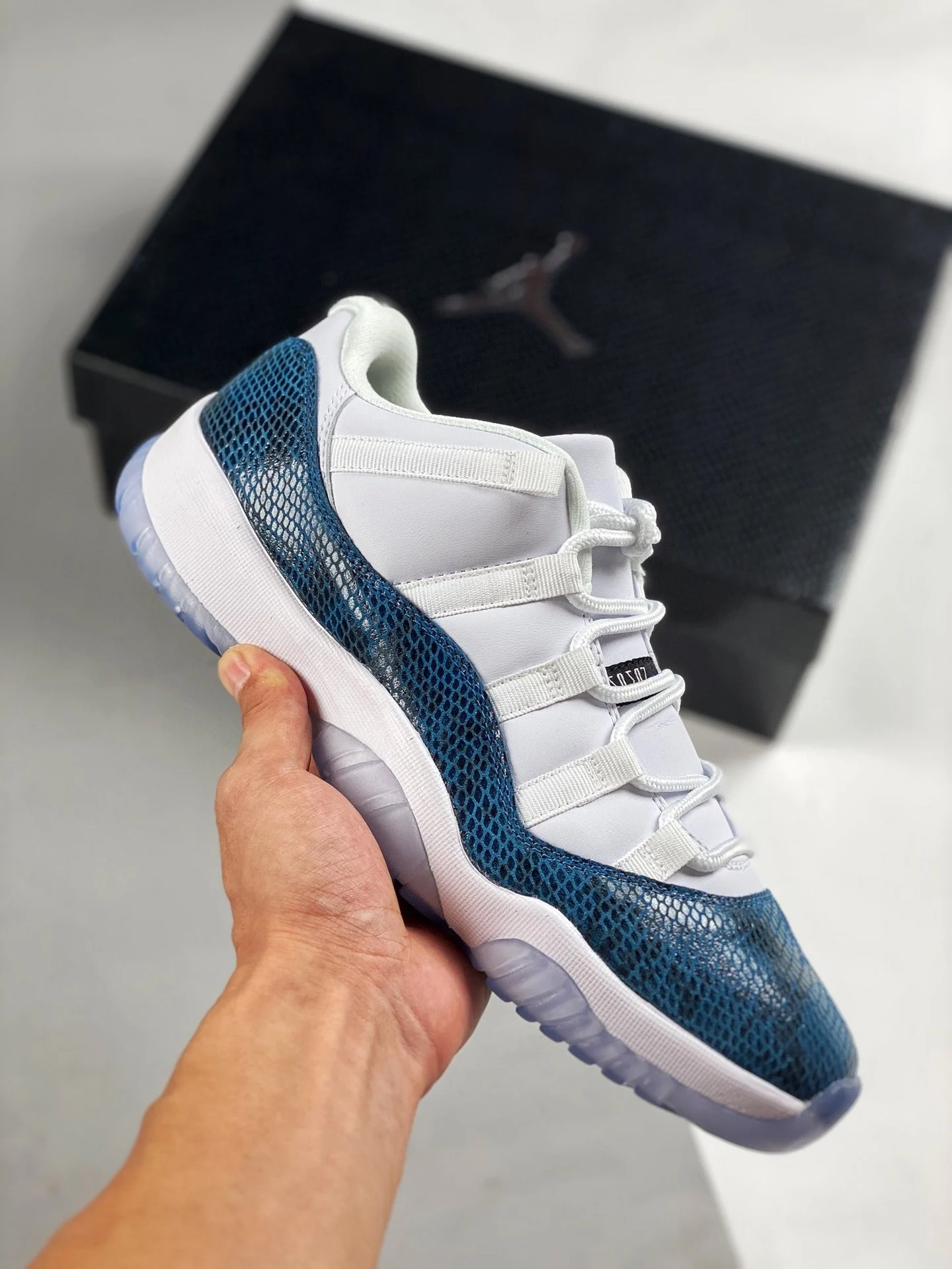 Air Jordan 11 Low Navy Blue Snakeskin CD6846-102 For Sale