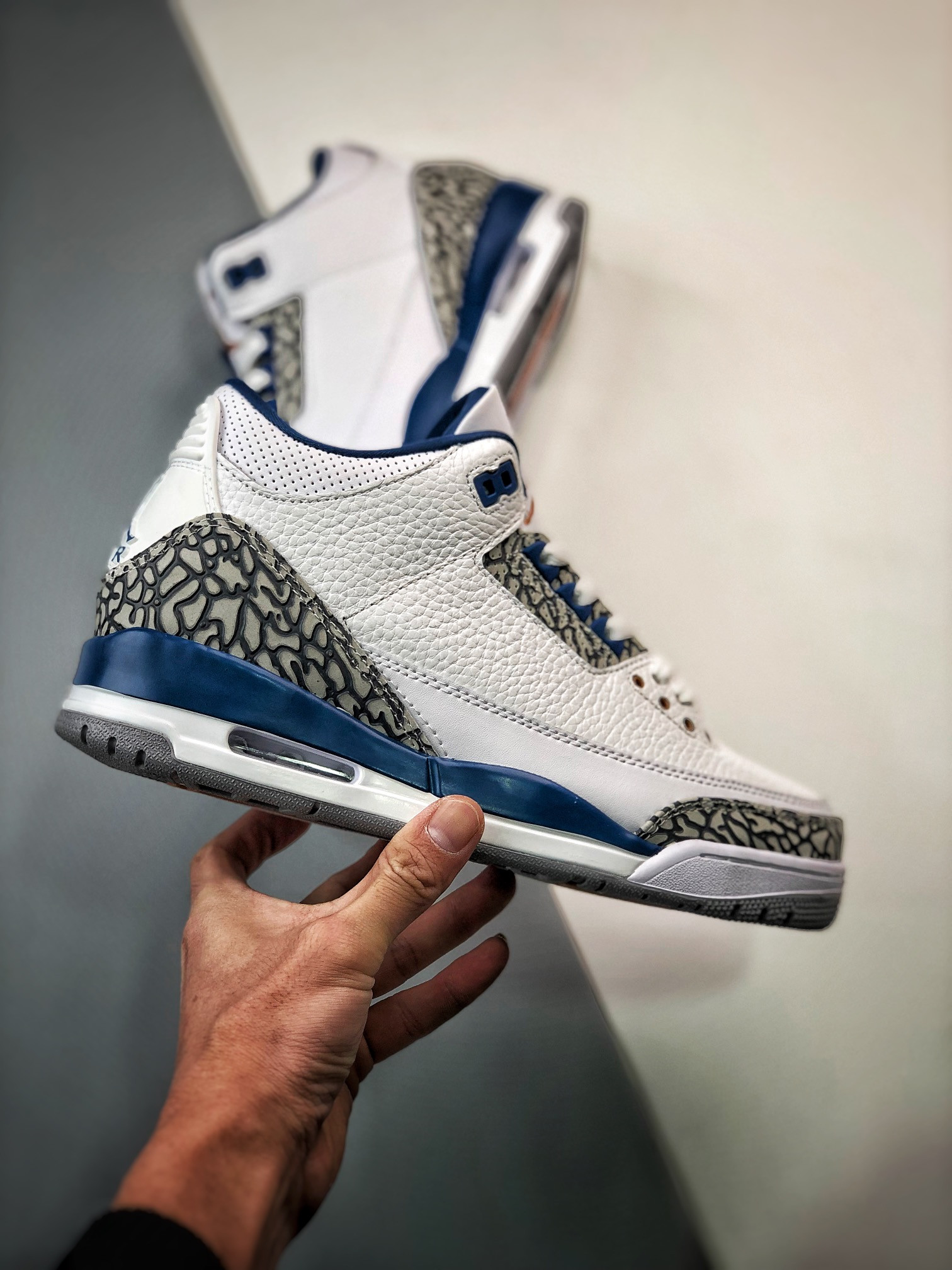 Air Jordan 3 Wizards PE White Metallic Copper-True Blue CT8532-148 For Sale