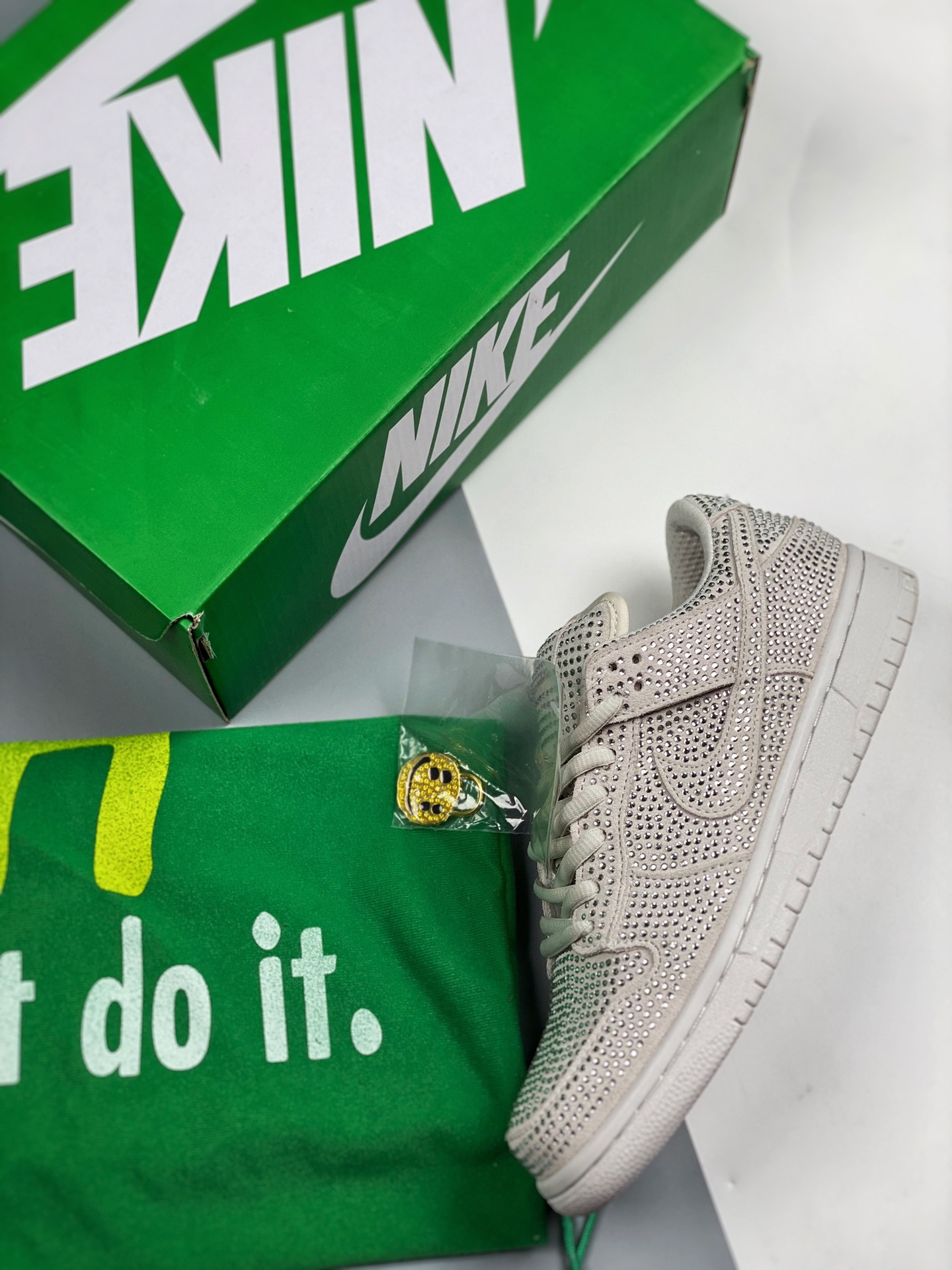 Cactus Plant Flea Market x Nike Dunk Low Pure Platinum CZ2670-001 For Sale