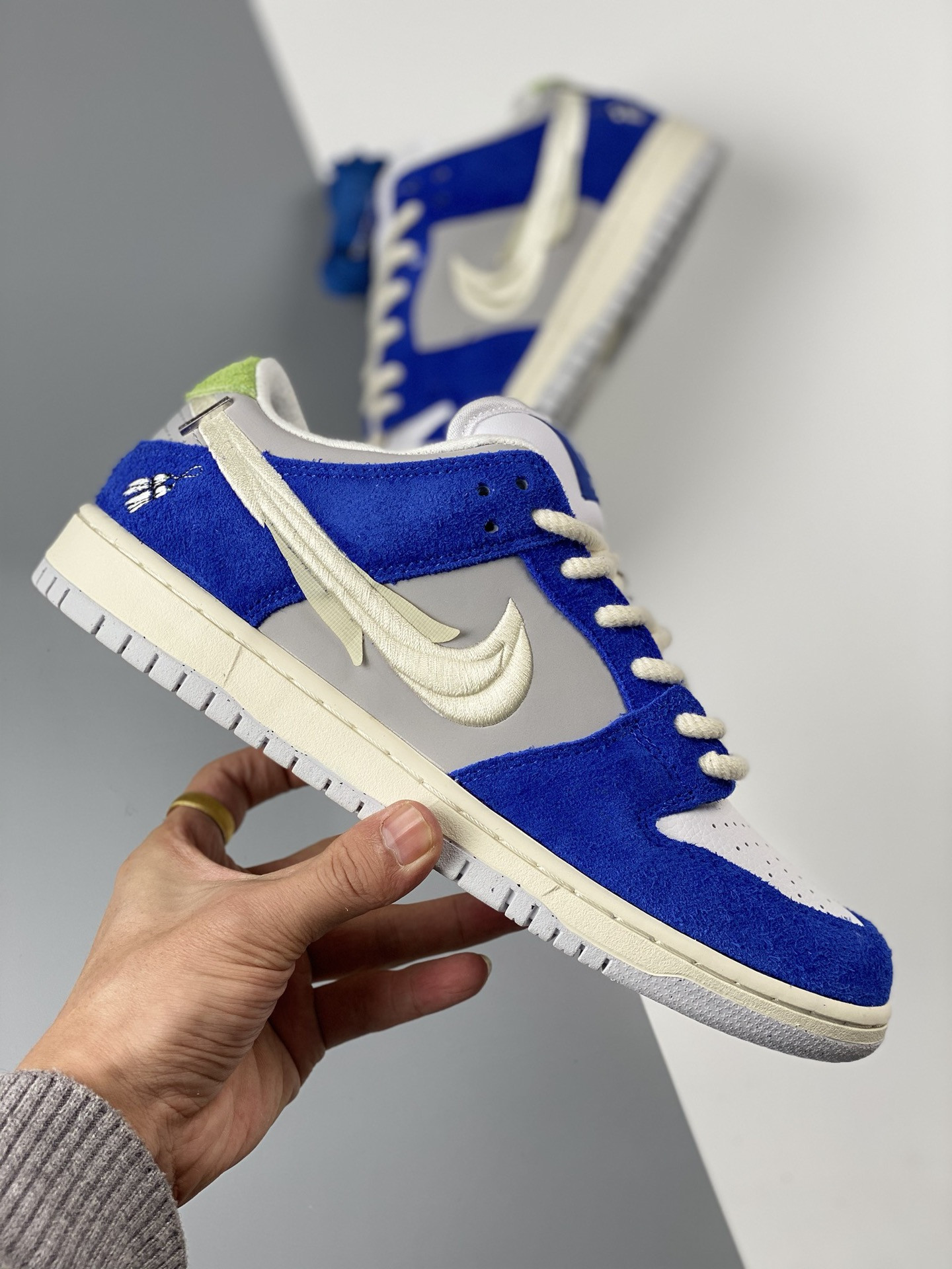 Fly Streetwear x Nike SB Dunk Low Game Royal Sail-Grey DQ5130-400 For Sale