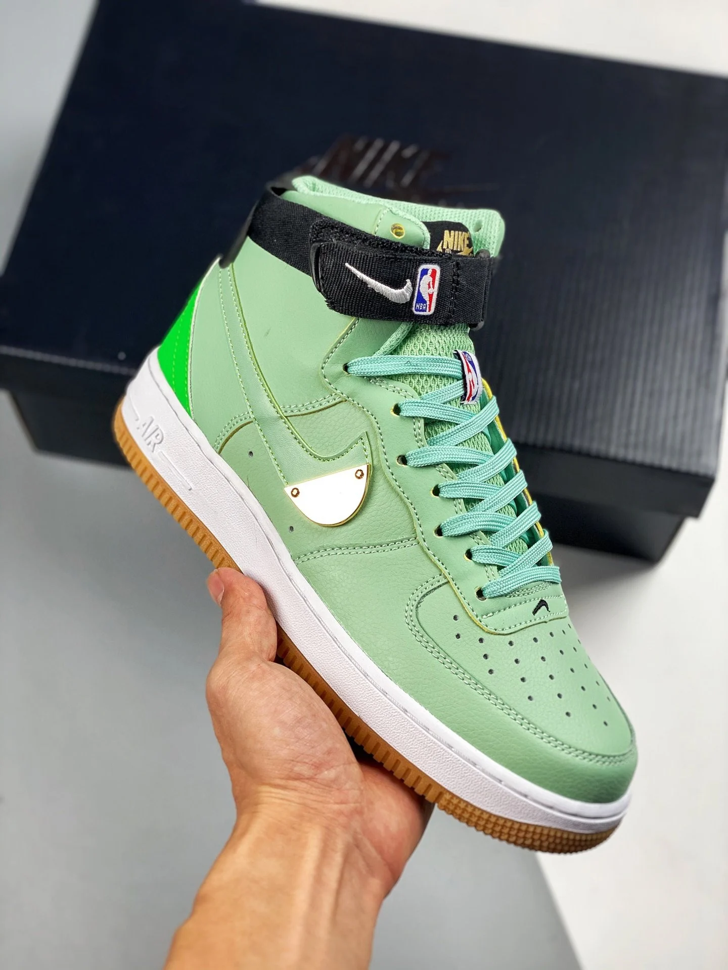 NBA x Nike Air Force 1 High Celtics Green For Sale