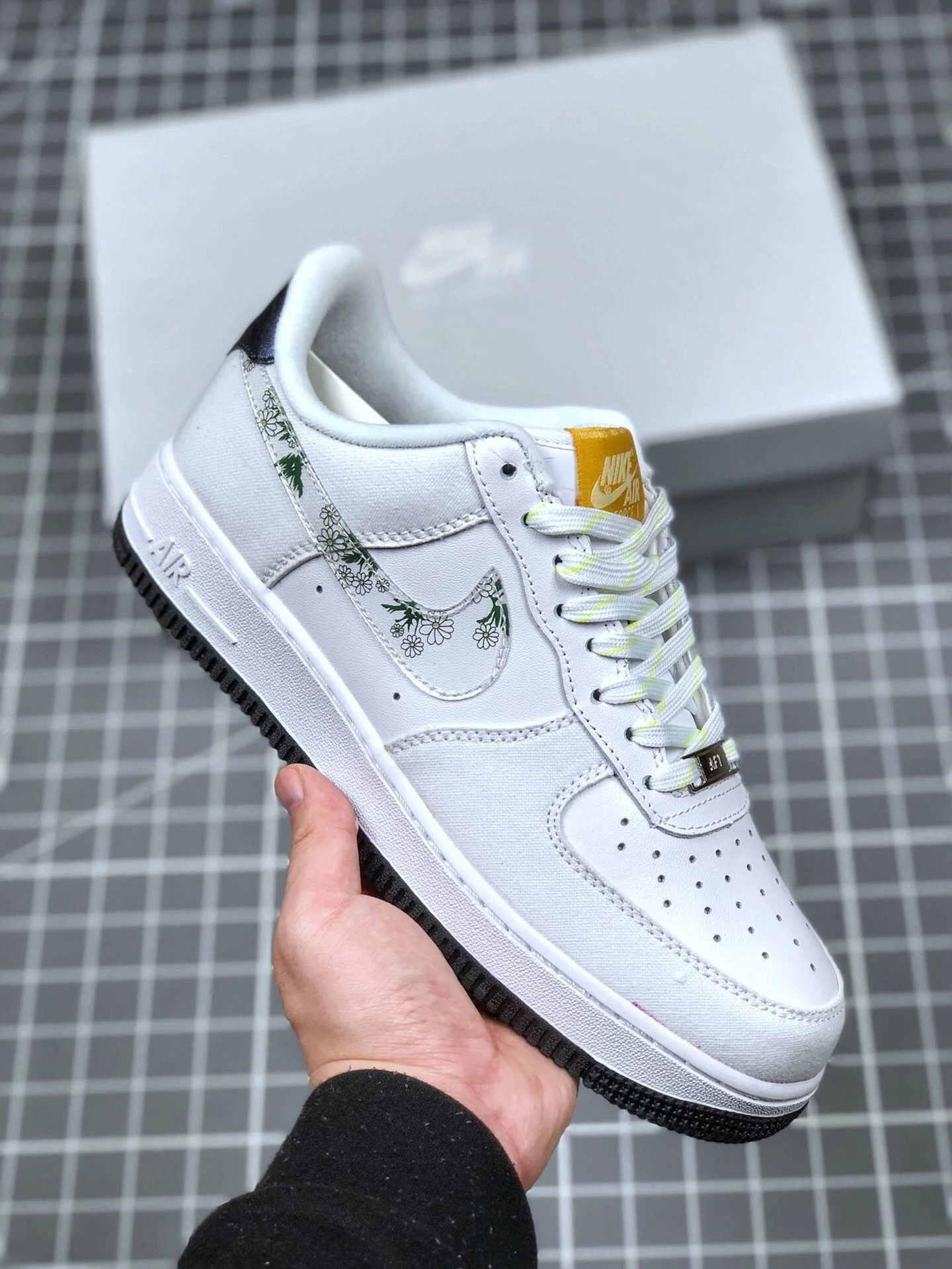 Nike Air Force 1 Daisy Pack CW5859-100 For Sale