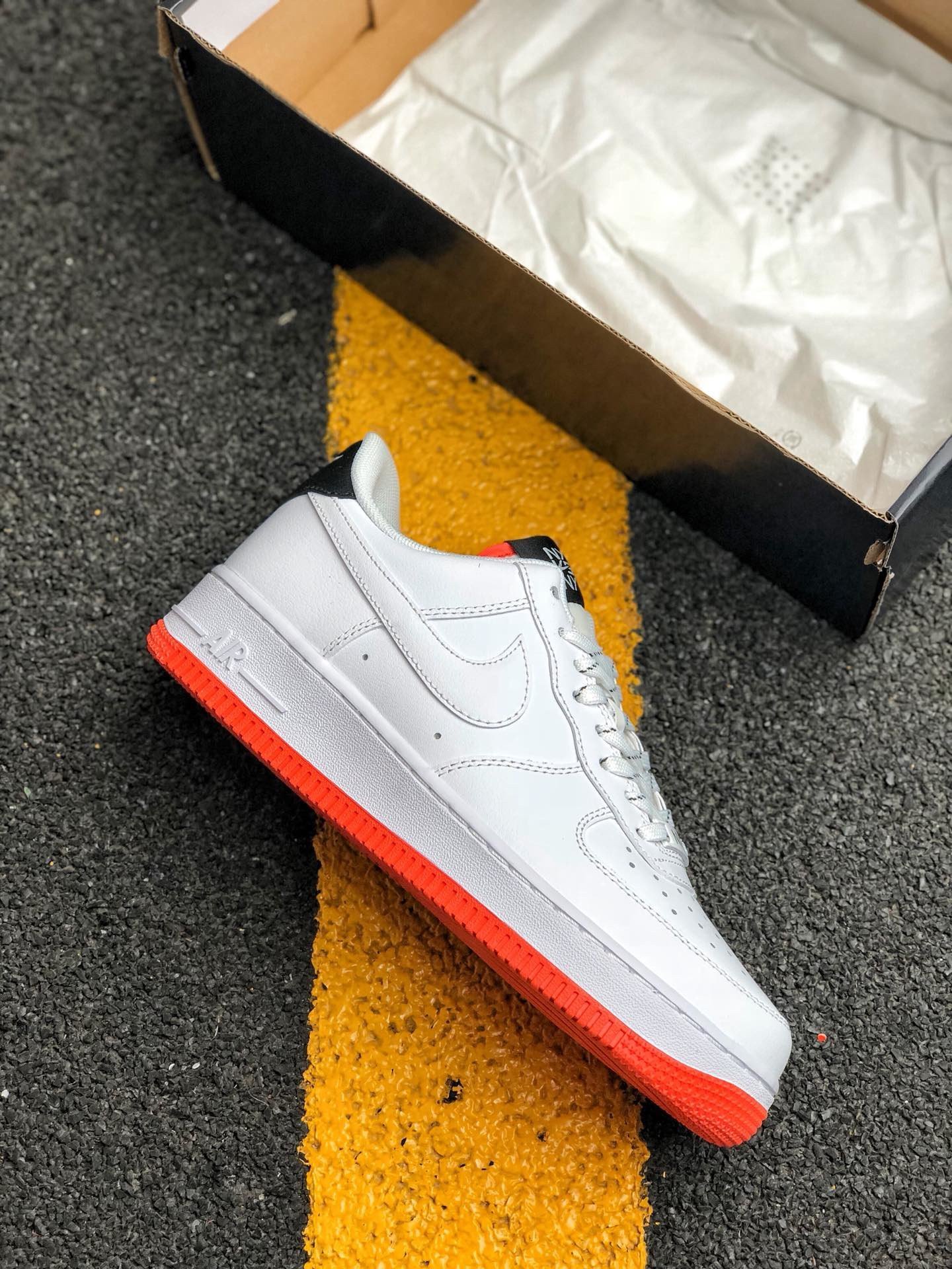 Nike Air Force 1 Low NY White Black-Orange Peel For Sale