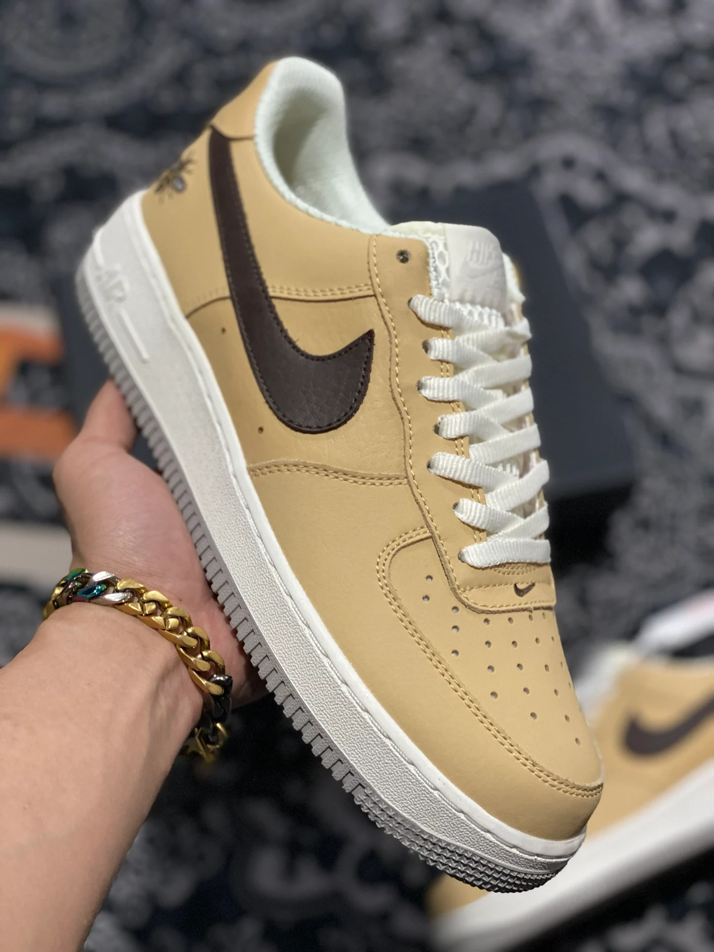 Nike Air Force 1 Manchester Bee DC1939-200 For Sale