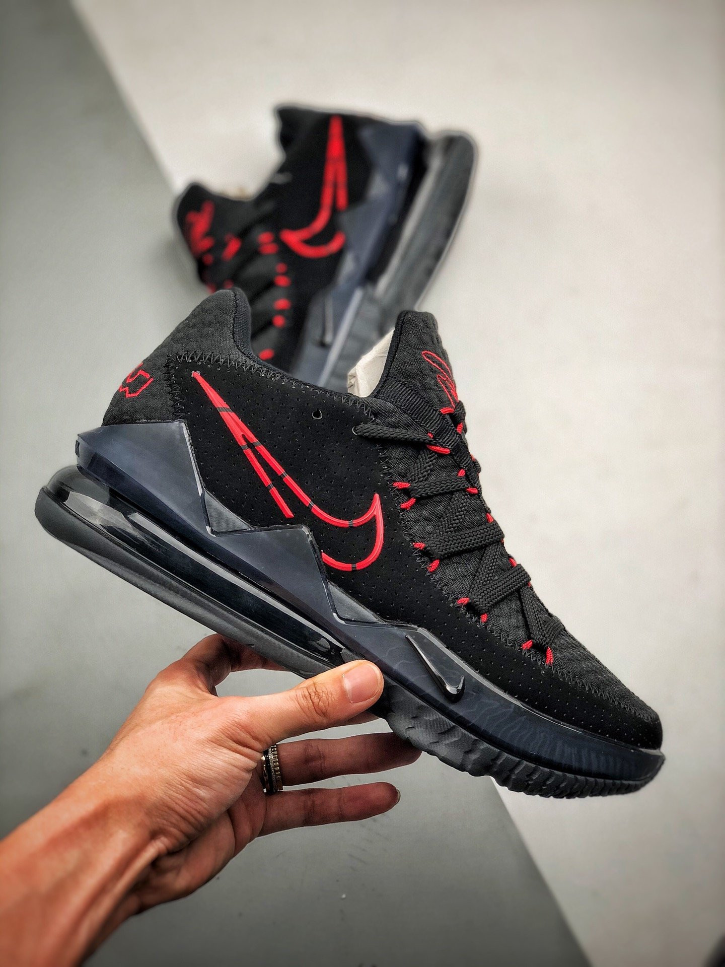 Nike LeBron 17 Low Bred CD5007-001 For Sale