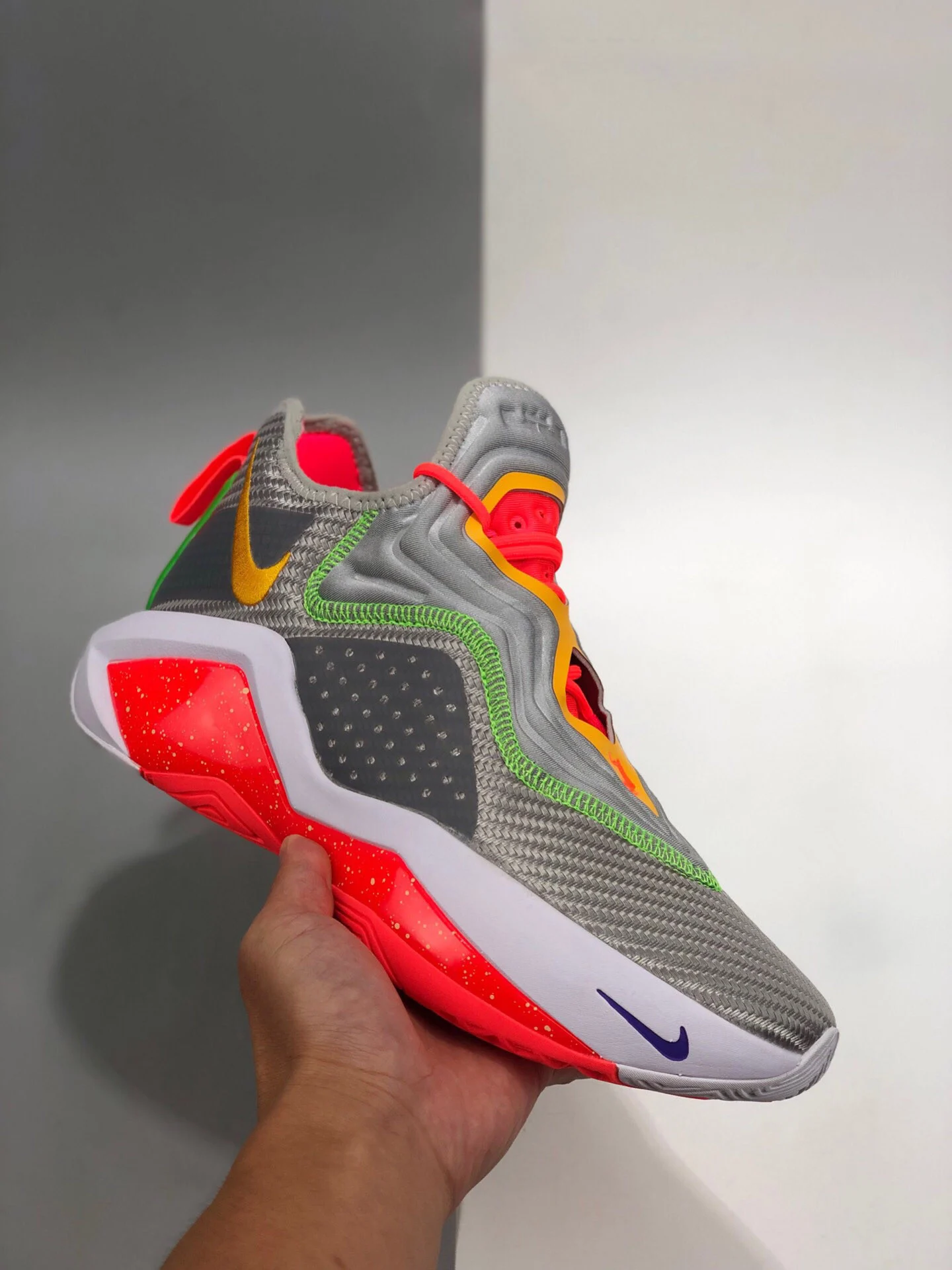 Nike LeBron Soldier 14 Hare CK6047-001 For Sale