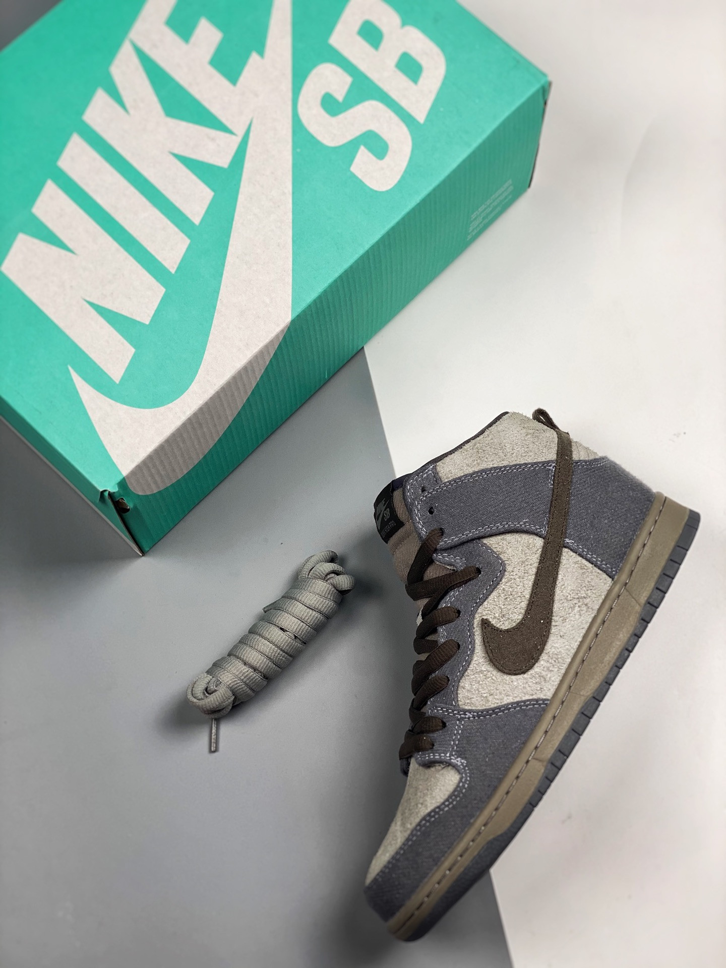 Nike SB Dunk High Tauntaun Medium Grey For Sale