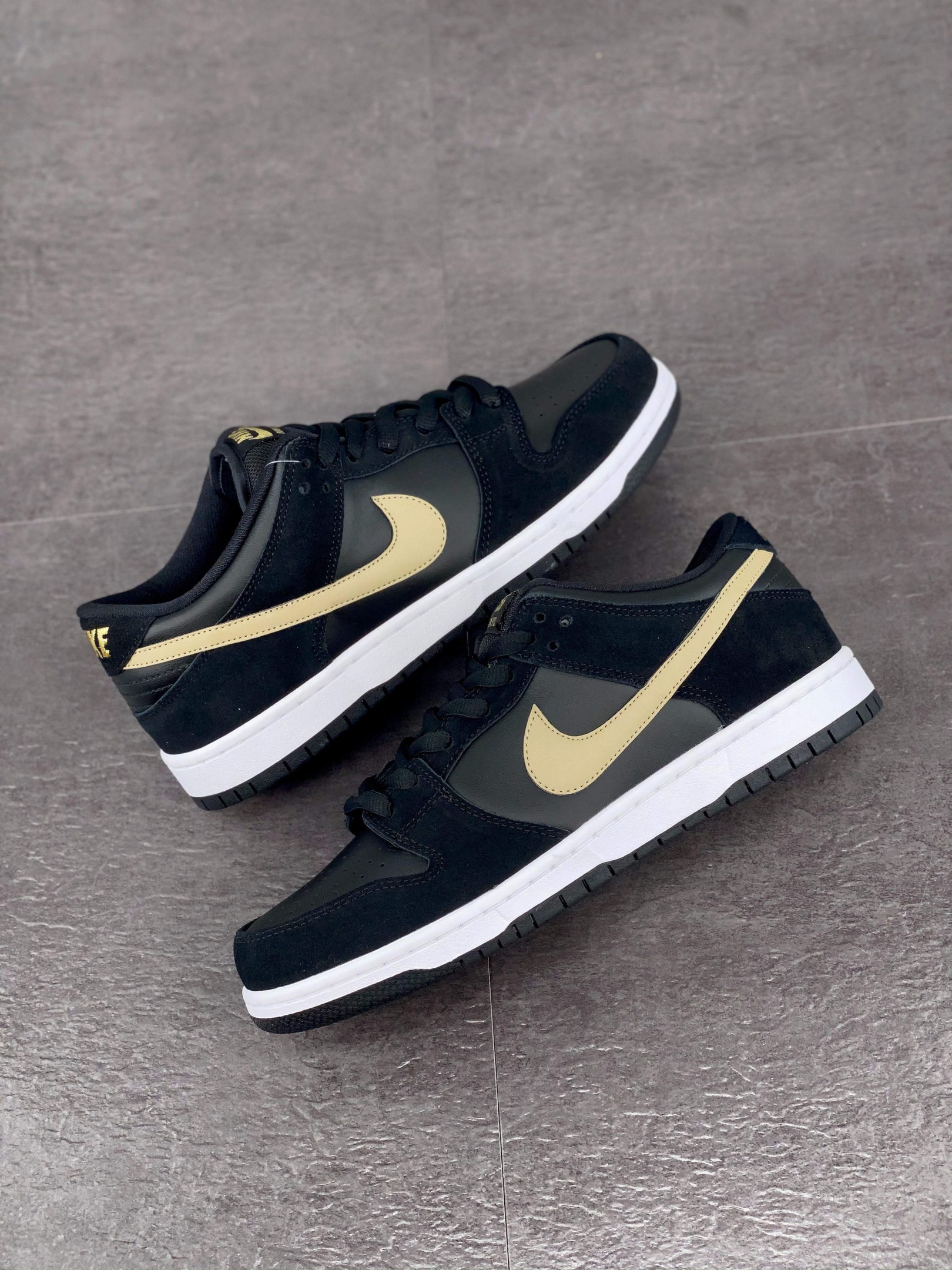 Nike SB Dunk Low Takashi Black Metallic Gold-White For Sale