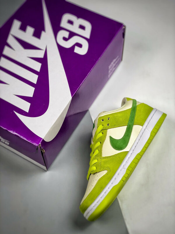 Nike SB Dunk Low Green Apple DM0807-300 For Sale