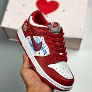 Nike SB Dunk Low Valentines Day For Sale