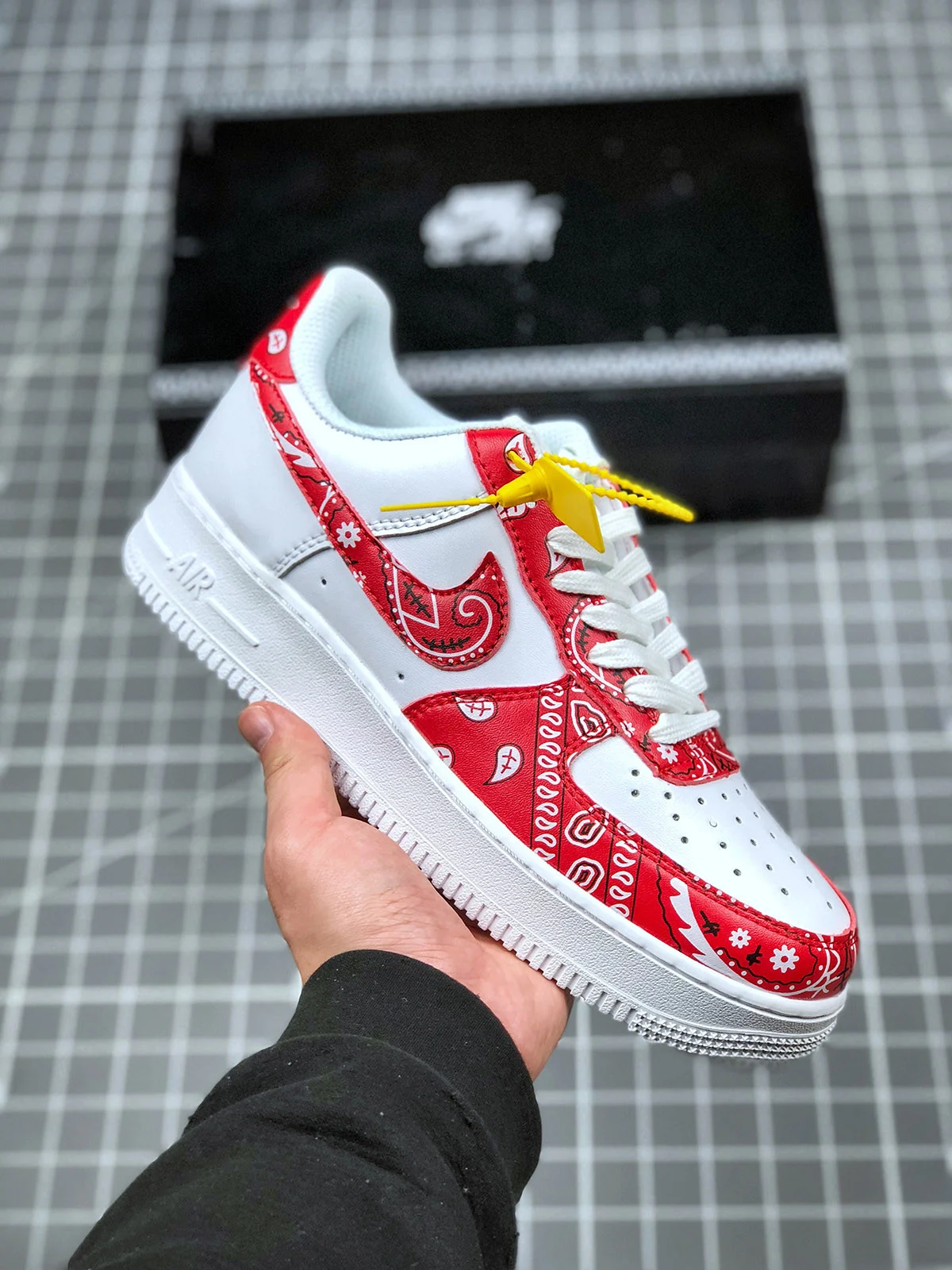 PEACEMINUSONE x Nike Air Force 1 Custom White Red For Sale